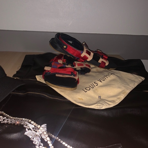 Louis Vuitton shoes - Picture 8 of 16